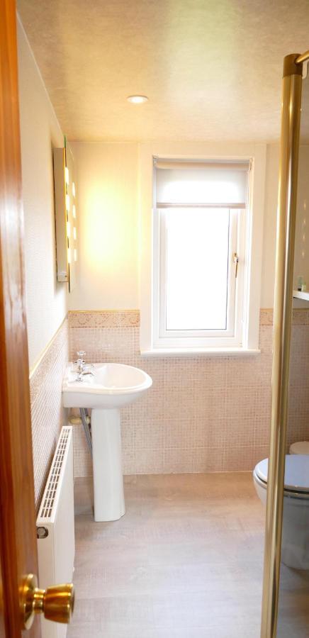 Old Nurses Cottage Skeabost Экстерьер фото